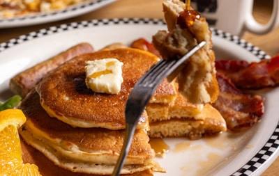 Black Bear Diner – Breakfast Served All Day!