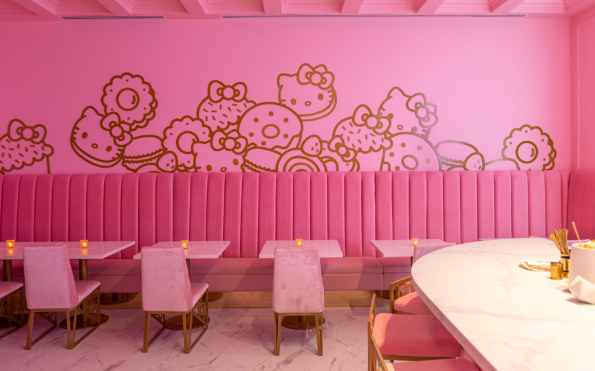 Hello Kitty Cafe & Trucks — foto 3